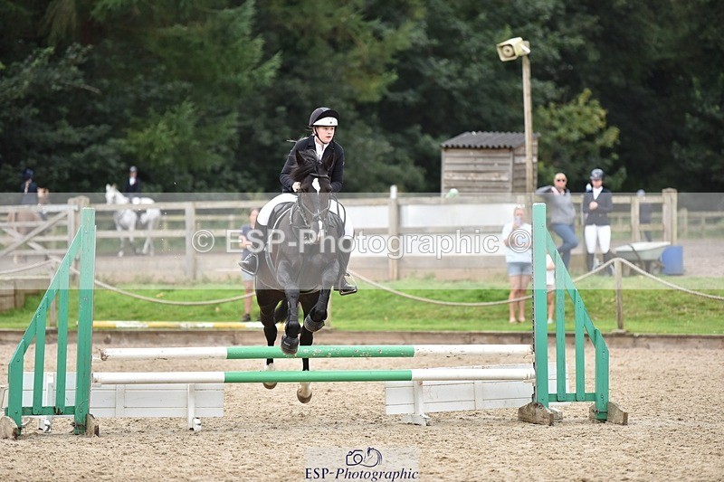 240802-103144-00860 - 70cm Round 1