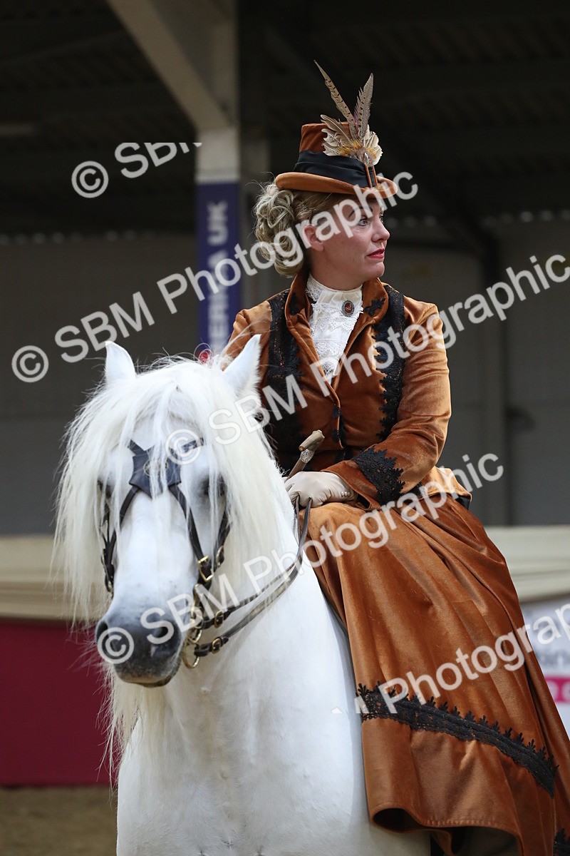 SBM_11605 - Class 105 Ridden Costume- Side Saddle