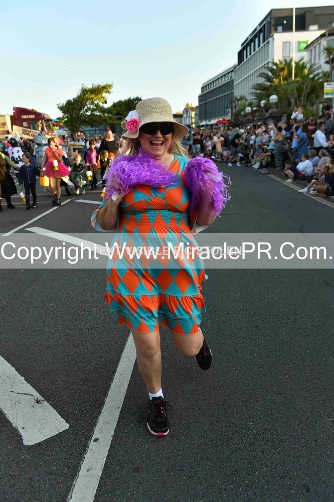 SH4_3679 - Carnival Procession.