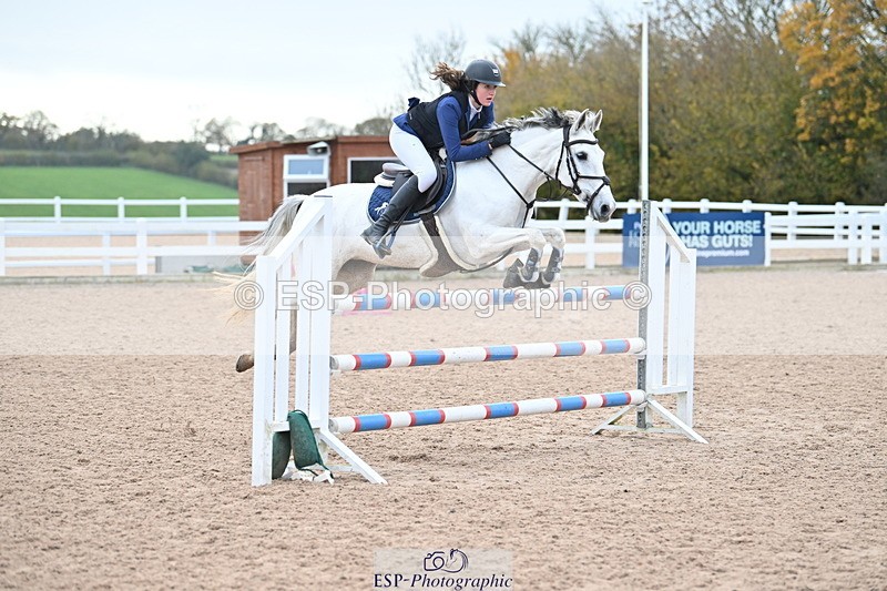 231119A-120755-05586 - Sun Cls 5 Newcomers & 1m Open