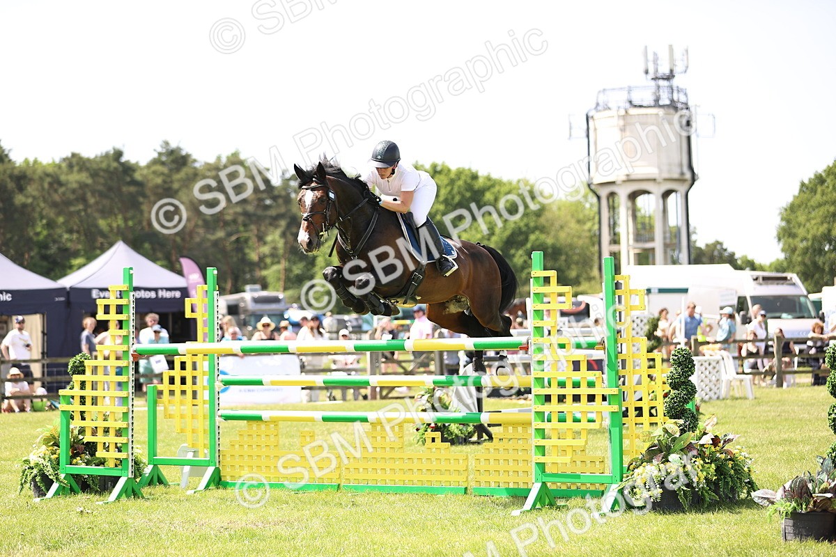 SBM_05620 - Class 202 - National 1.40m Open