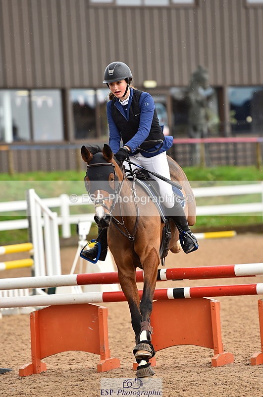 231028A-121046-01043 - Cls 3 Discovery & 90cm Open