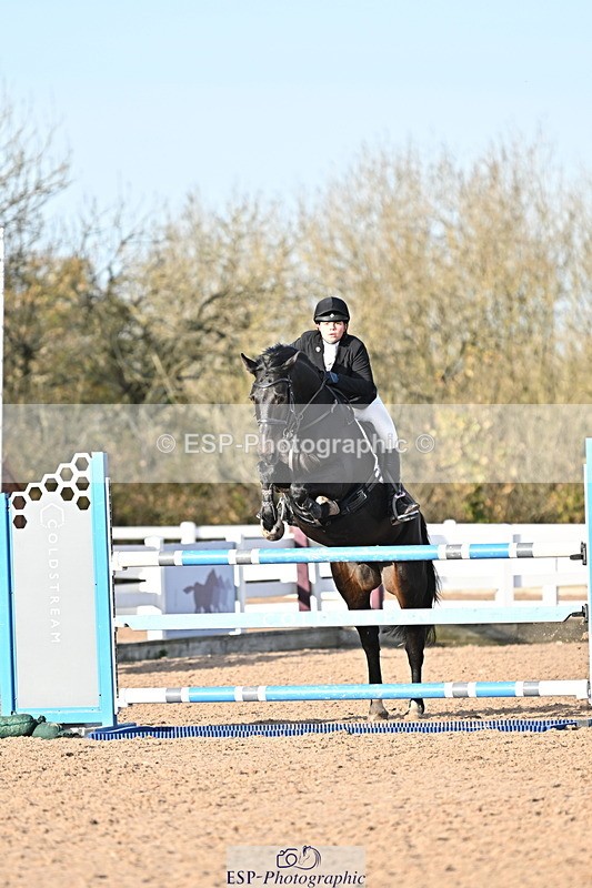 241113A-140753-00804 - Cls 05A&B Snr Fox & 1.20m Open