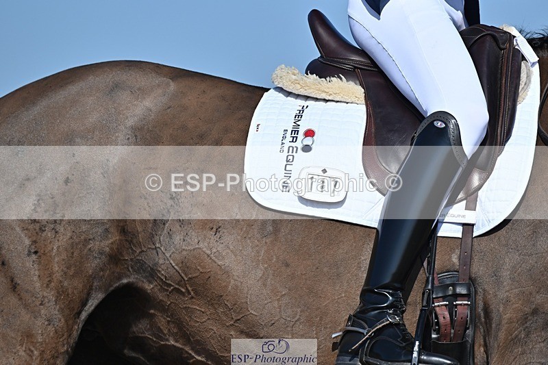 250405-094402-09841 - 117-Myles.Graham-Nibeley.Black.Pearl