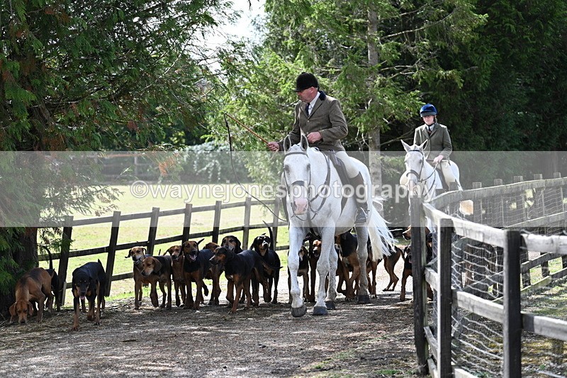 WJ7_7300 - Berks & Bucks at Blandy’s Farm 31-08-25
