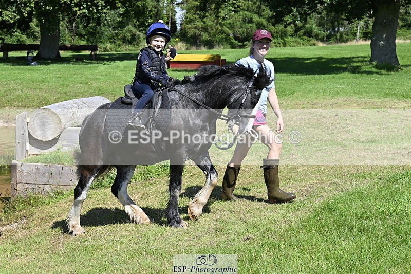 240728B-111201-01178 - Gemma's Group XC