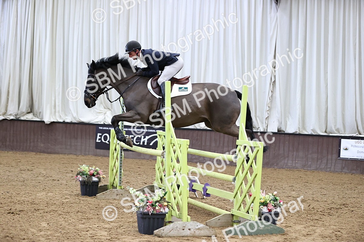 SBM_001805 - Class 4 - Senior Newcomers - 1.10m Open