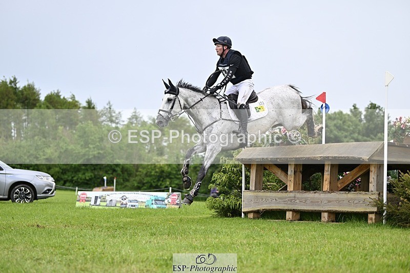 240526-125028-21793 - 433-EN_TARO_DES_VERNIER-Oliver_Townend