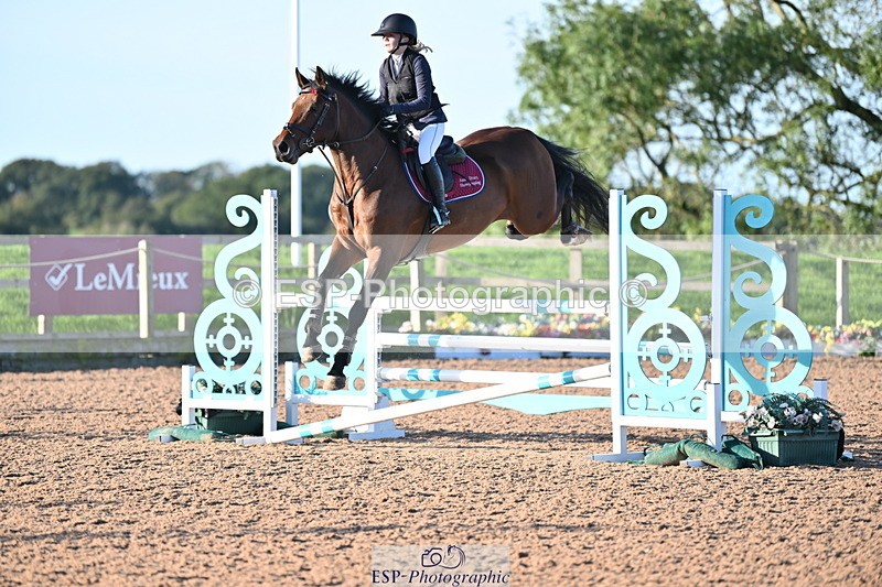 231015A-091125-06879 - Cls 28 Newcomers & 1.10m Open