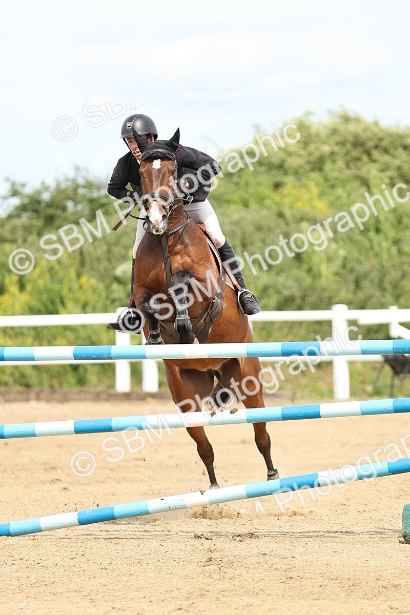 SBM_001214 - Class 5 - Senior Foxhunter - 1.20m