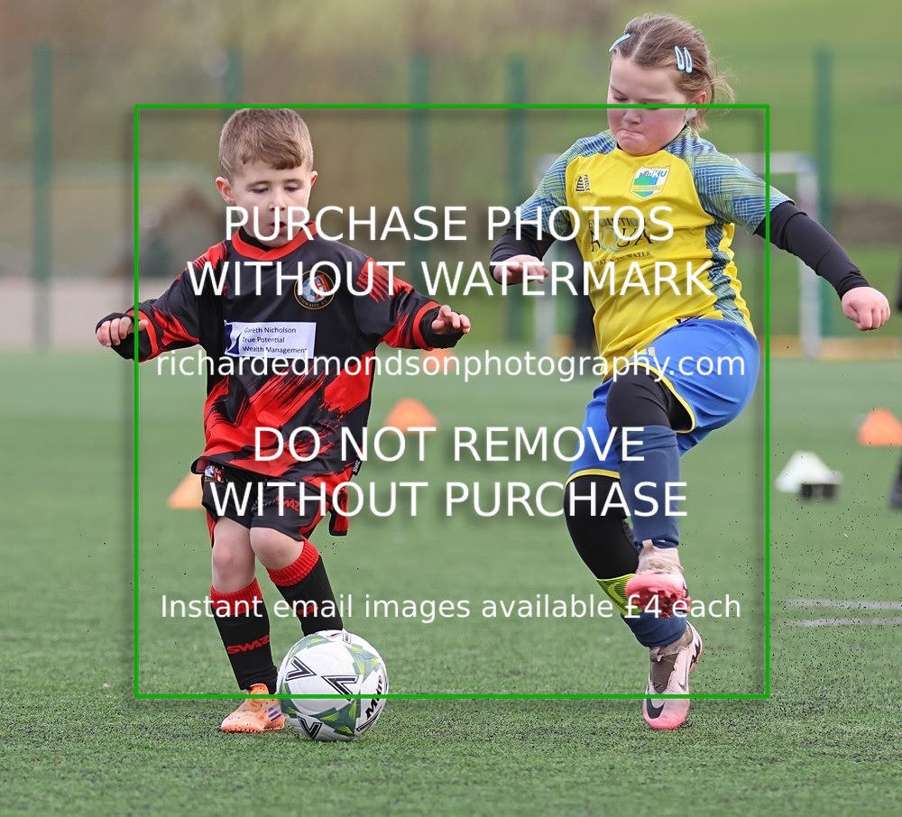 533A9930 - Kendal Utd Ladies & Girls U8