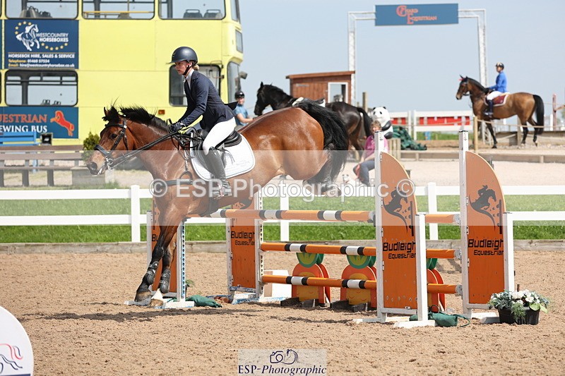 240510A-145208-07899 - Cls 17 1.05m National Am Quali