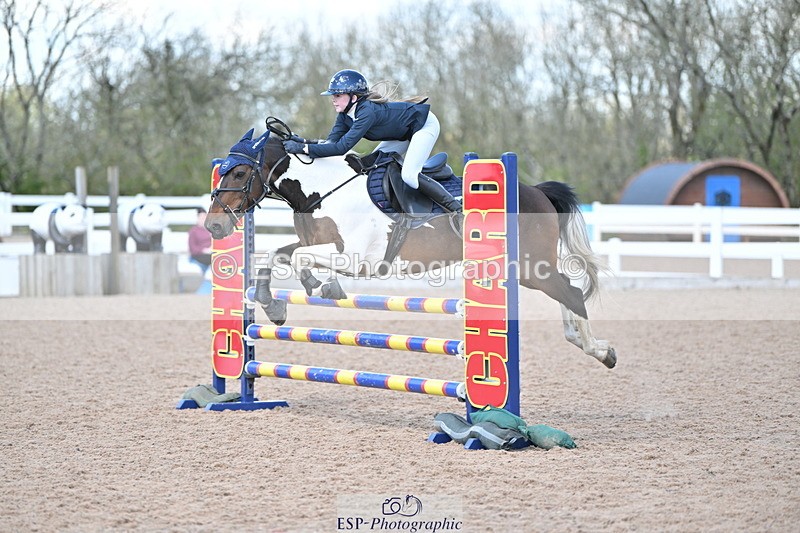 240504A-133944-02078 - Cls 20 & 21 Club & Schools 1m