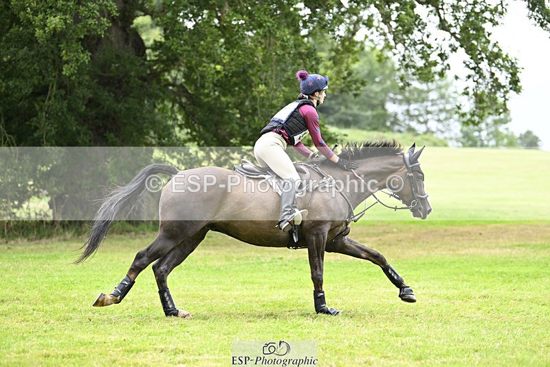 240825X-174915-38258 - 80cm XC 17.30 to End