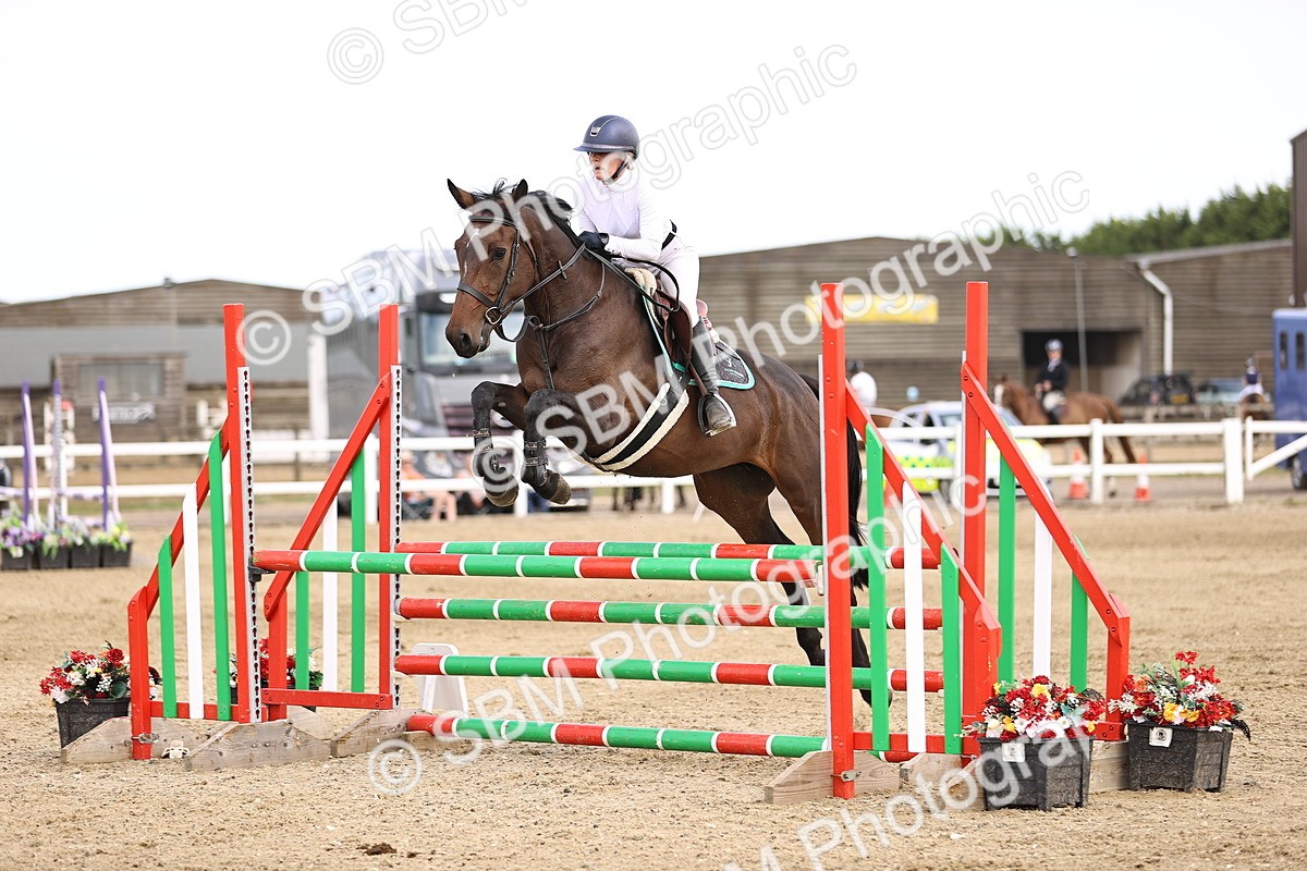 SBM_002445 - Class 18 - Ariat Senior British Novice- 90cm Open