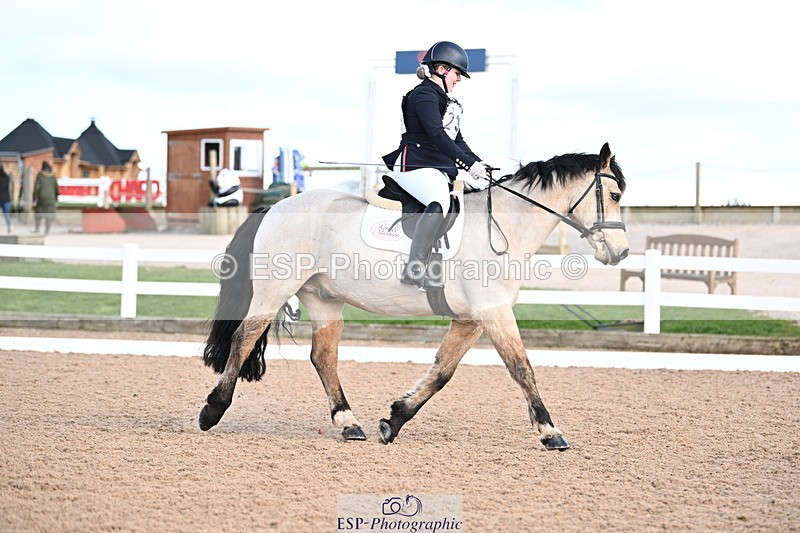 240324A-134341-03721 - Novice 27, 12.30 to 13.50