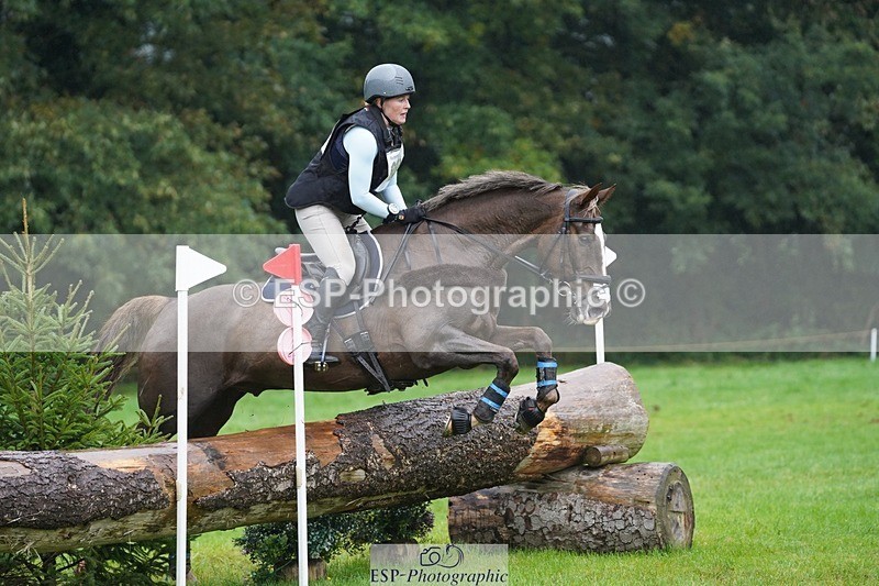 231021-104024-13850 - 639-TRAQ.TIME-Madeleine.Ellis-SC+XC