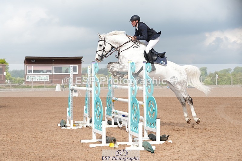 260508-100342-04764 - Cls 12 Snr Foxhunter
