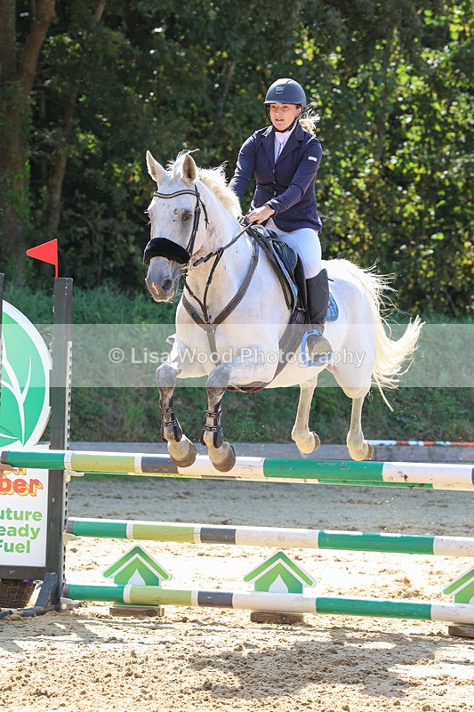 3E7A1038 - Class 4: Senior British Novice/90cm open