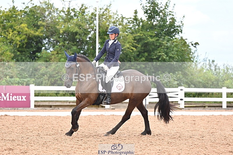 240817A-131036-09253 - 246-Katie.Carss-Desach.Cinderella