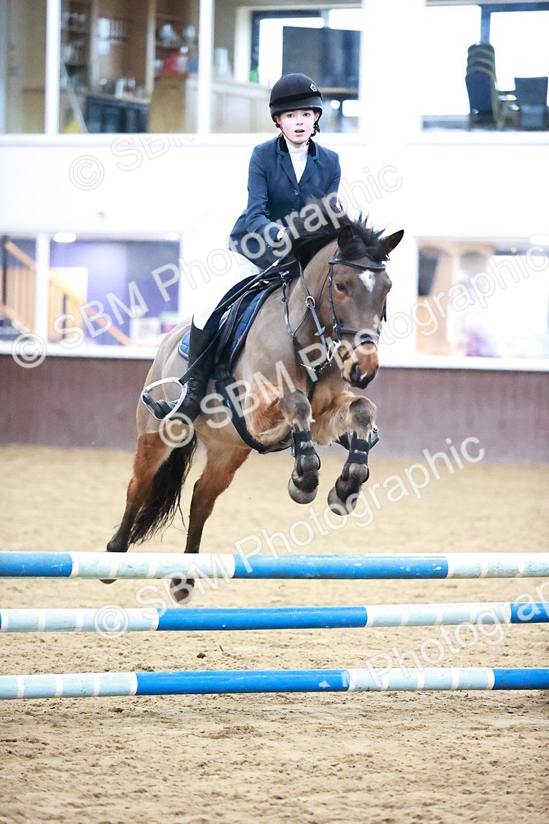 SBM_000142 - Class 1 - Pony Intro 70cm
