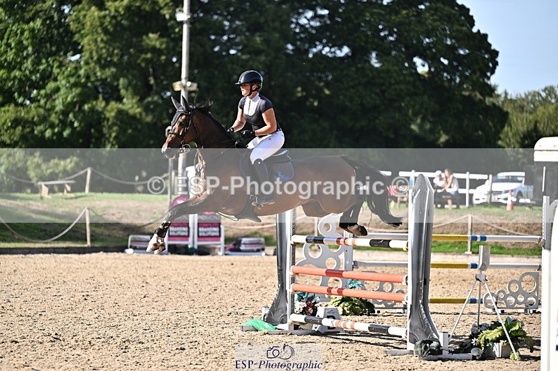 260906A-161754-04635 - Cls 24 Snr Foxhunter