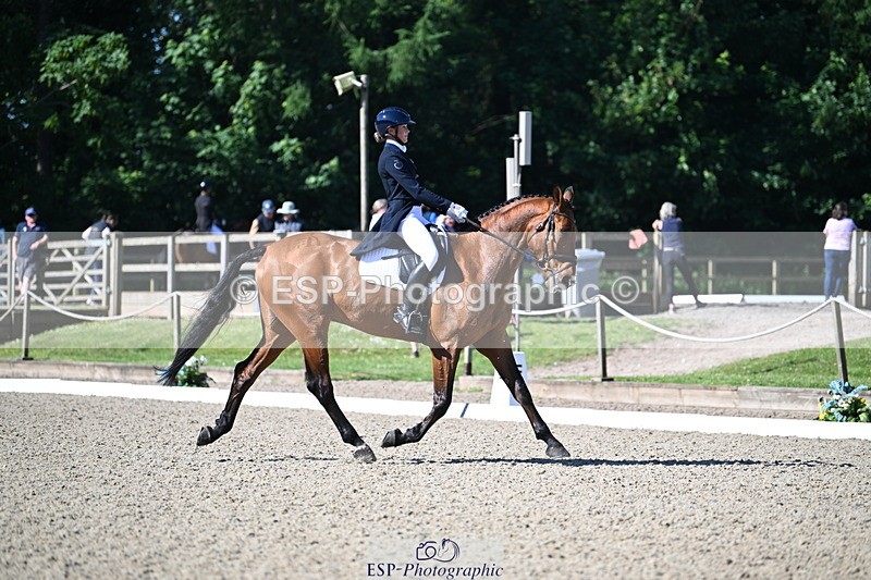 250522A-092017-02669 - A-001-Jemima.Howden-HEADS.UP