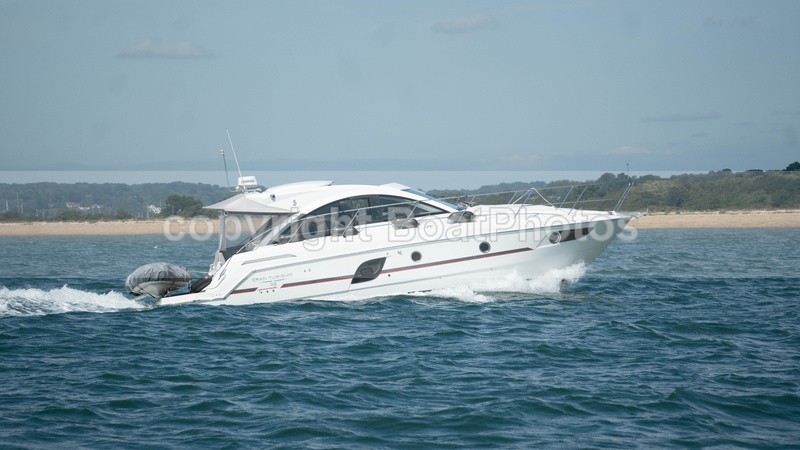  - 230810 GRAN TURISMO 38 BENETEAU