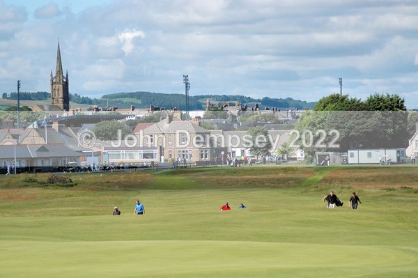 Approaching the green 1st hole - Golf