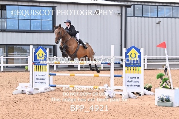 BPP_4921 - CLASS 7 THURS Redpost Equestrian Senior Foxhunter/1.20m Open