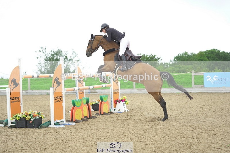 230730A-133652-10145 - Cls 27 Chard Grand Prix