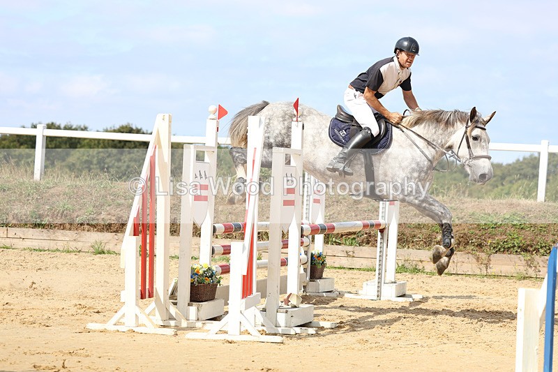 3E7A3674 - Class 4: Senior British Novice/90cm open