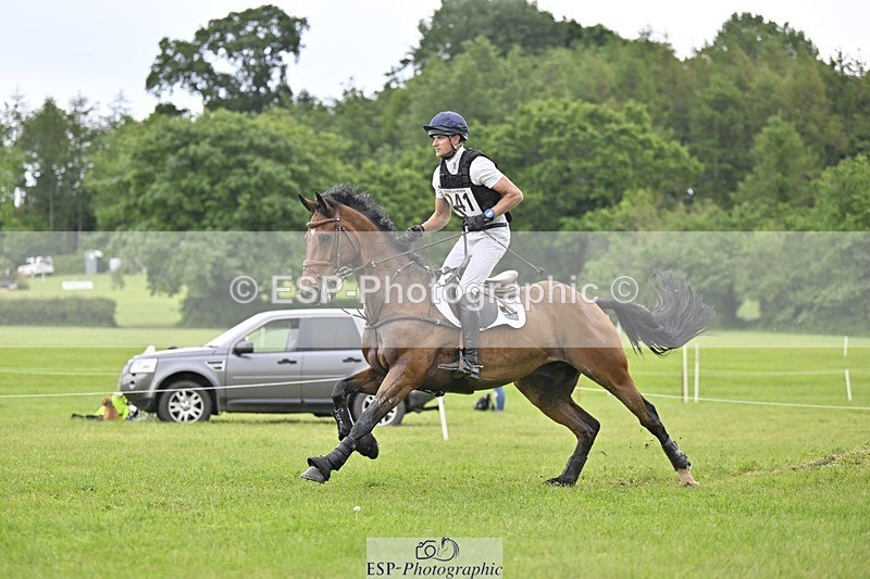 240525-162057-17039 - 241-CLASS_ROMANCE-Jack_Pinkney