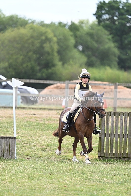 WJ7_4920 - 60cm XC Time 09:58 to 10:16