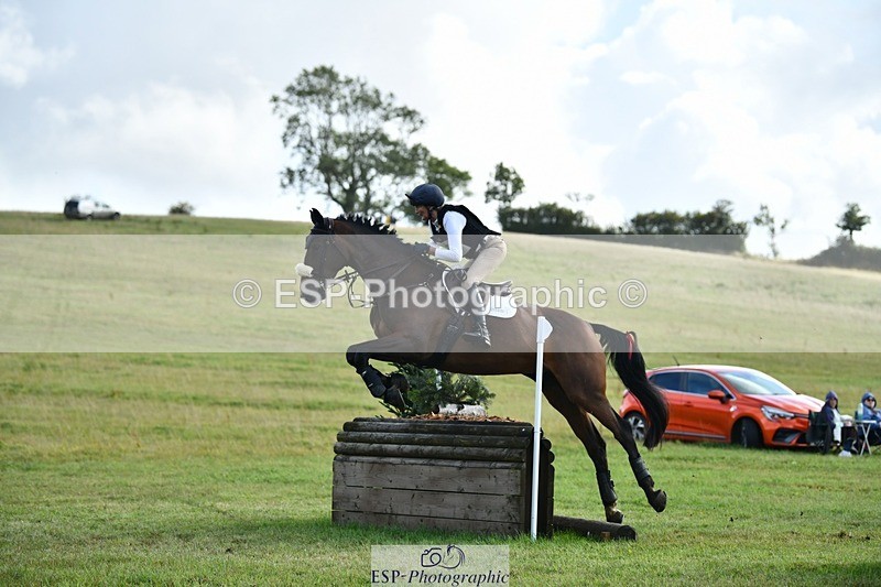 250831-101604-05906 - H-353-Amanda.Taylor