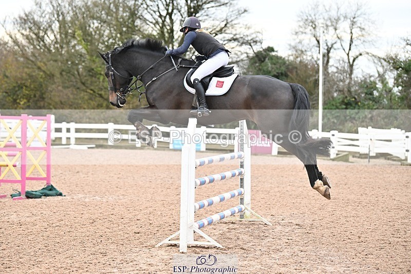 241206-124150-00792 - Cls 5 Newcomers and 1.10m Open