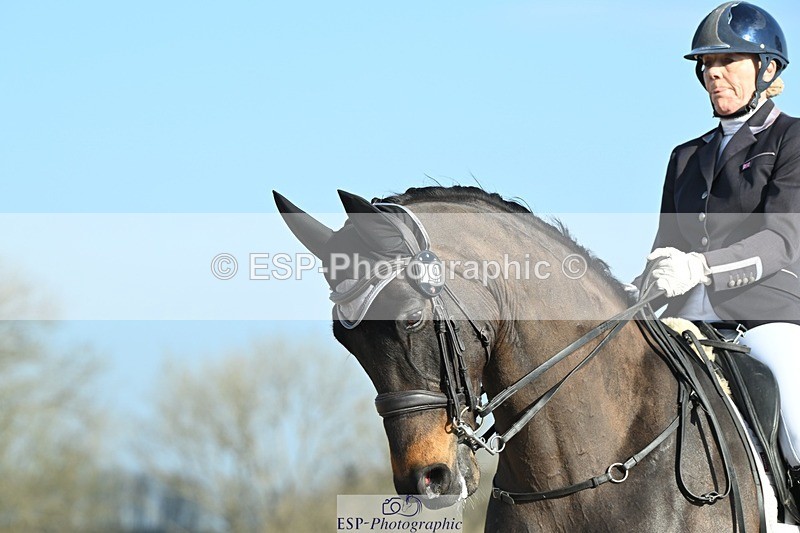 250403-082254-00355 - 018-Louise.Davison-Quamperfect