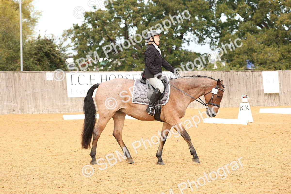 SBM_40597 - D6 - Small Tour Championship Intro 4