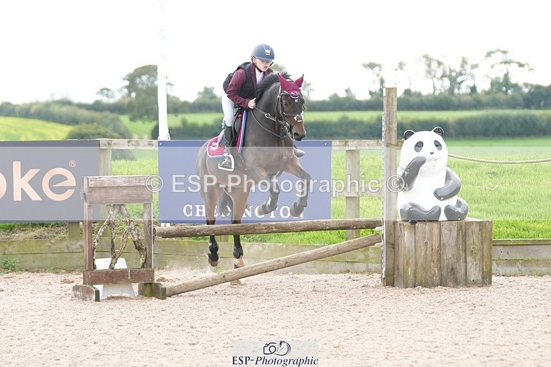 250921-143950-03704 - Cls 20 Pony 80cm Derby