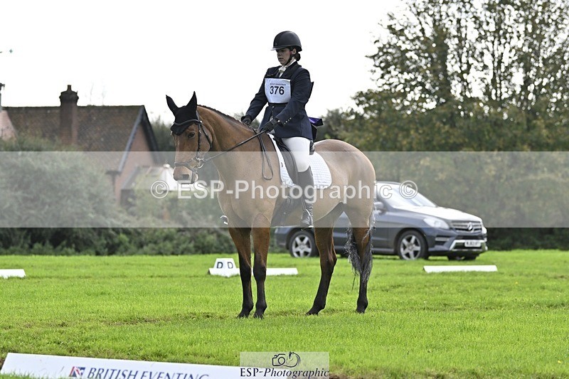 241025-121910-07077 - 376-Rachael.Hardman-WHIPPLETREE.HAILEYS.COMET