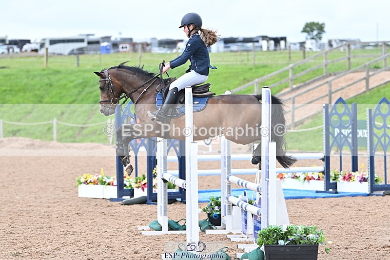 240628A-170107-01607 - Cls 5 Stepping Stones 128cm + 138cm