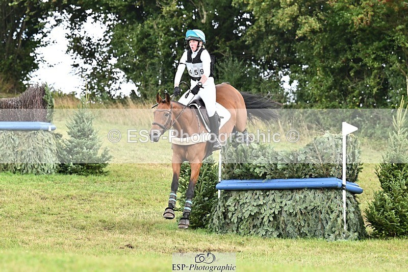 250831-105441-07679 - J-459-Isobel.Thrasher