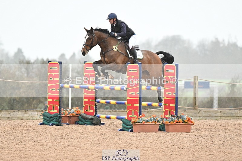 240315A-110649-00324 - Cls 2 Snr Newcomers