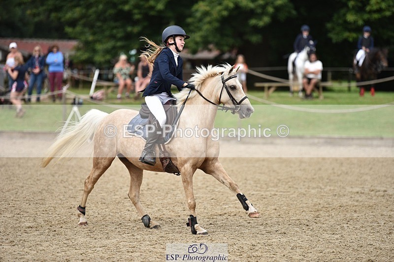 240802-101230-00737 - 70cm Round 1