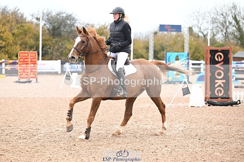 251105-141947-00843 - Cls 06 Fox & 1.20m