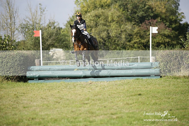  WWHT 171021 3214 - Intermediate (0.90m)  17/10/21