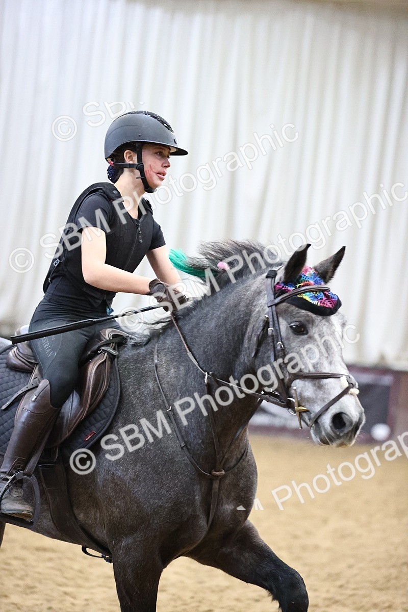 SBM_001337 - Class 3 - Horse & Hound 60cm