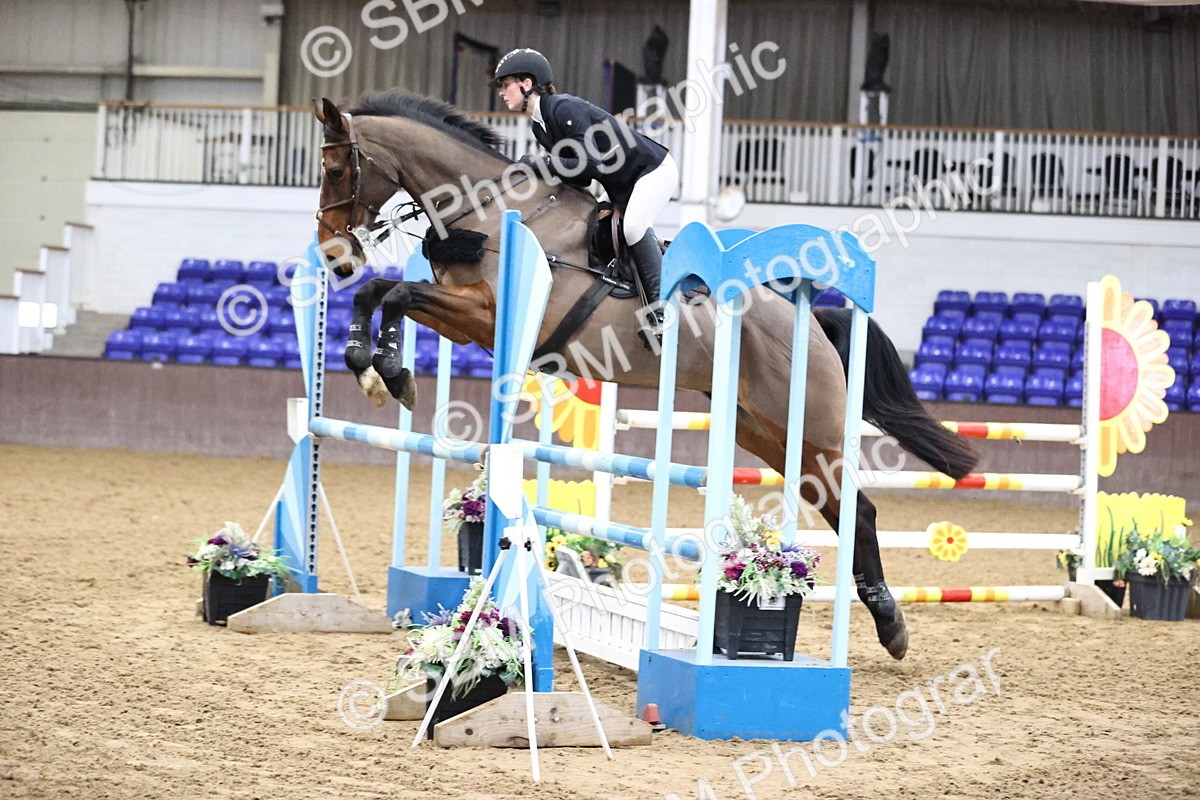 SBM_005643 - Class 17 - Senior Newcomers 1.10m