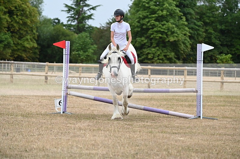 WJ6_0741 - Class 14 Intermediate Jumping 75cm
