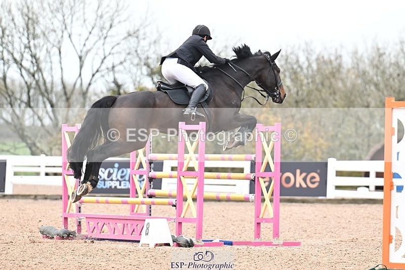 251105-143342-00912 - Cls 06 Fox & 1.20m